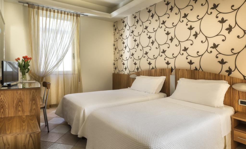 Acasamia Welchome Hotel ริมินี ภายนอก รูปภาพ