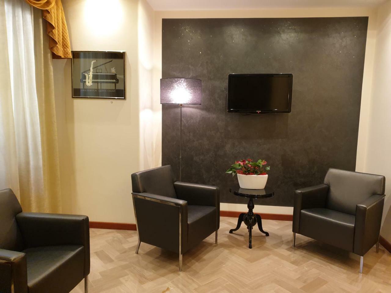 Acasamia Welchome Hotel ริมินี ภายนอก รูปภาพ